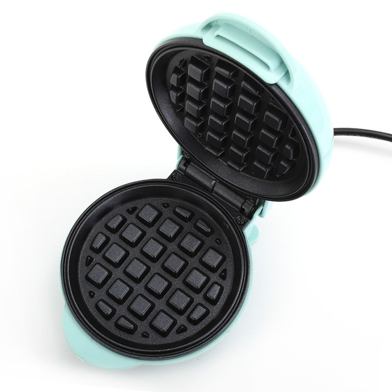 Custom Mini Auto Control Temperature Non-stick Plate Electric Egg Waffle Maker Cast Iron